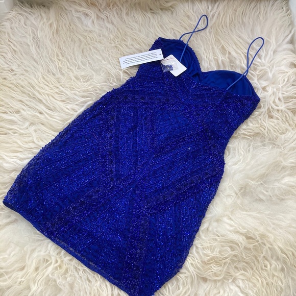 AIDAN MATTOX V-Neck Mini Dress - Picture 12 of 14